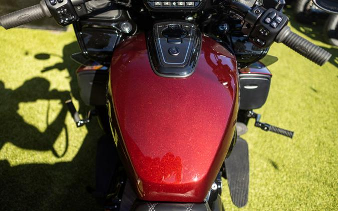 2026 Indian PURSUIT DARK HORSE 112 RIDERS ASSIST