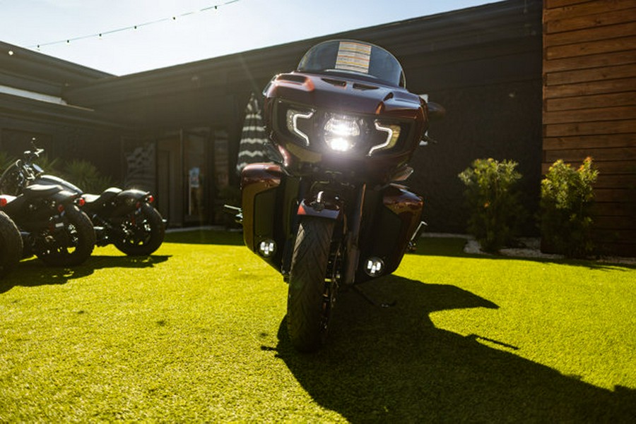 2026 Indian PURSUIT DARK HORSE 112 RIDERS ASSIST