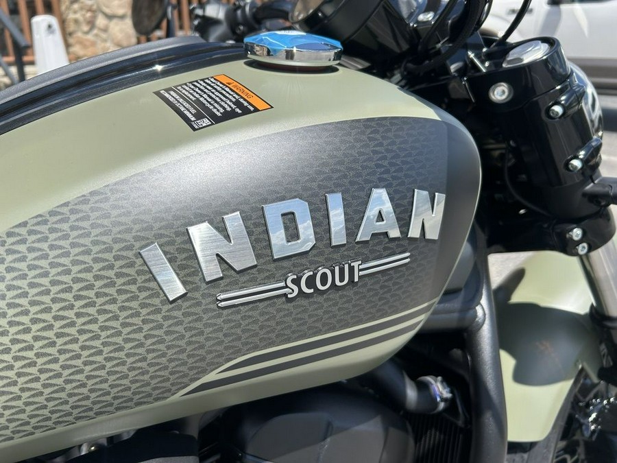 2026 Indian Motorcycle® Scout® Bobber Limited +Tech Moss Green Smoke