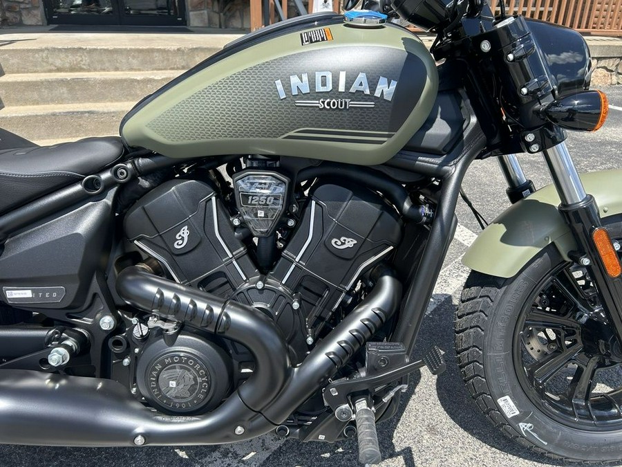2026 Indian Motorcycle® Scout® Bobber Limited +Tech Moss Green Smoke