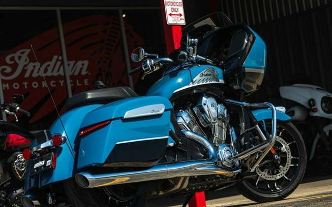 2026 Indian Challenger Limited 112 W/Powerband Audio Storm Bl
