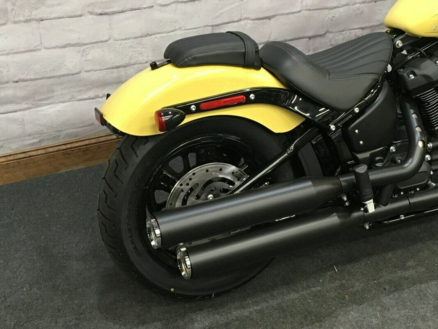 2023 Harley-Davidson Street Bob 114 Industrial Yellow FXBBS