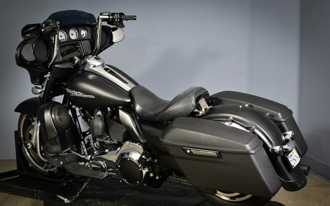 2016 Harley-Davidson Street Glide Special