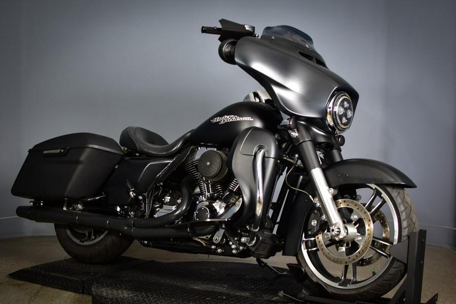 2016 Harley-Davidson Street Glide Special