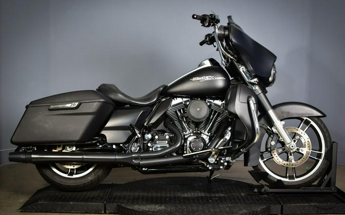 2016 Harley-Davidson Street Glide Special