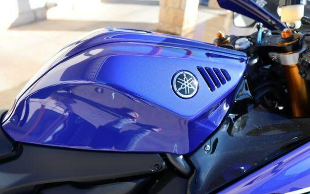 2026 YAMAHA YZF-R7