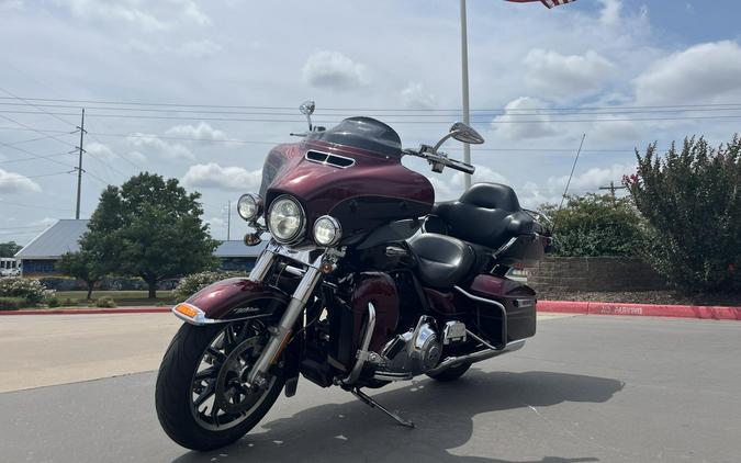 2014 Harley-Davidson® FLHTCU Electra Glide® Ultra Classic® MYS RED/CAYENNE 608098