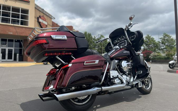 2014 Harley-Davidson® FLHTCU Electra Glide® Ultra Classic® MYS RED/CAYENNE 608098