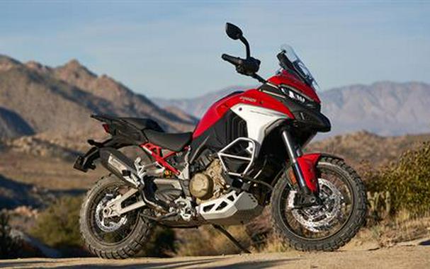 2023 Ducati Multistrada V4 S Travel & Radar Spoked Wheels