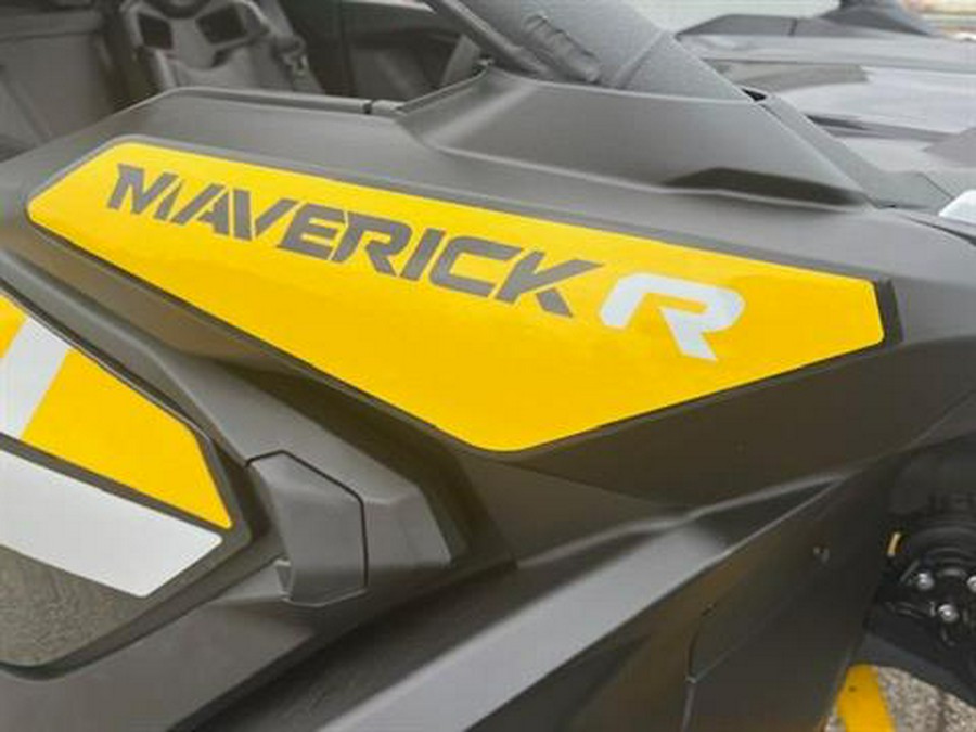 2024 Can-Am Maverick R