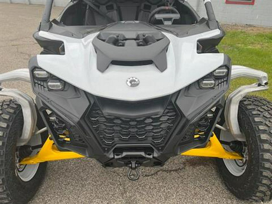 2024 Can-Am Maverick R