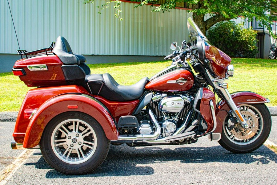 2024 Harley-Davidson Tri Glide Ultra Red Rock / Vivid Black