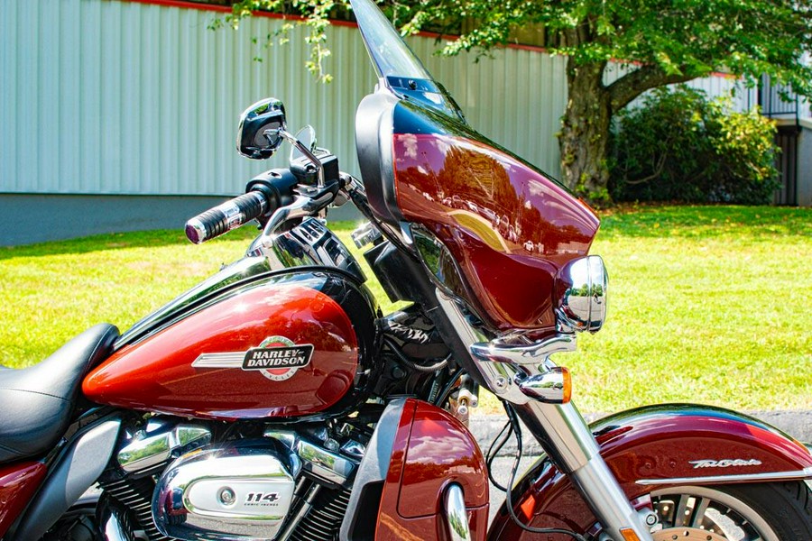 2024 Harley-Davidson Tri Glide Ultra Red Rock / Vivid Black