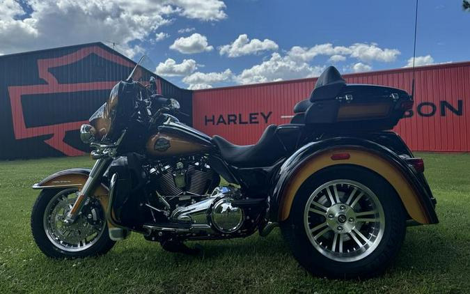 2024 Harley-Davidson® FLHTCUTG - Tri Glide® Ultra