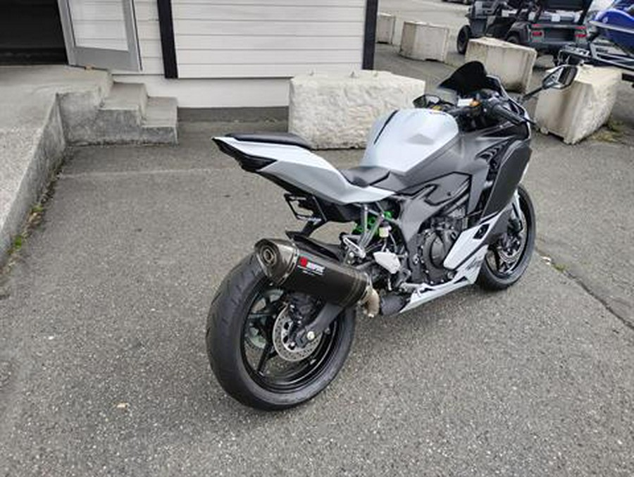 2025 Kawasaki Ninja ZX-4RR ABS
