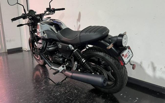 2025 Moto Guzzi V7 Stone