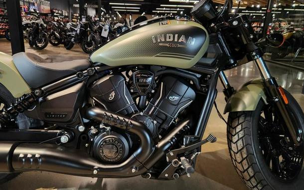 2026 Indian Scout Bobber Limited +Tech Moss Green Smoke