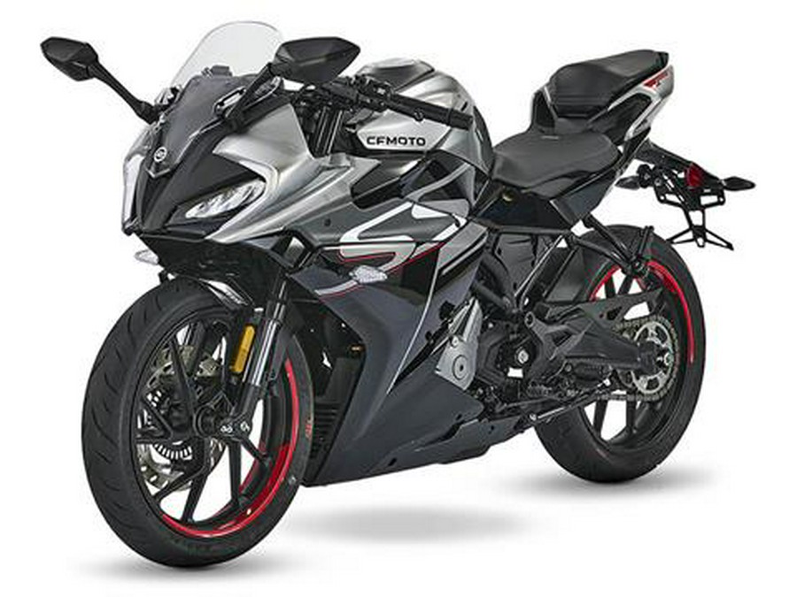 2023 CFMOTO 300SS