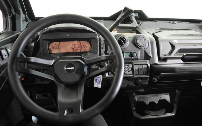 2025 Can-Am® Defender MAX Limited HD10