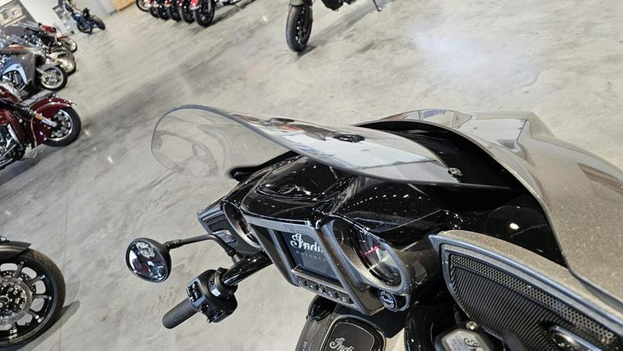 2025 Indian Motorcycle® Roadmaster® Dark Horse® w/Powerband Audio Heavy Metal