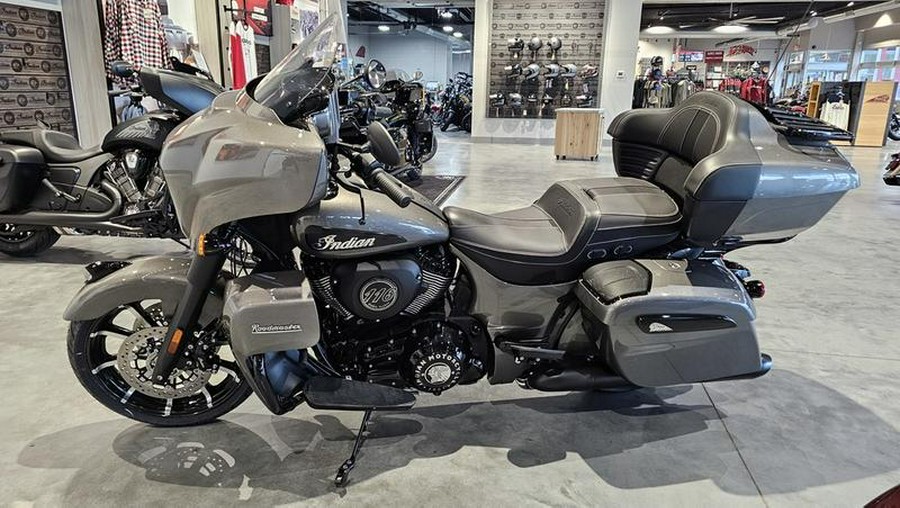 2025 Indian Motorcycle® Roadmaster® Dark Horse® w/Powerband Audio Heavy Metal