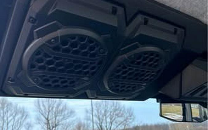 2025 Kawasaki RIDGE® Limited HVAC
