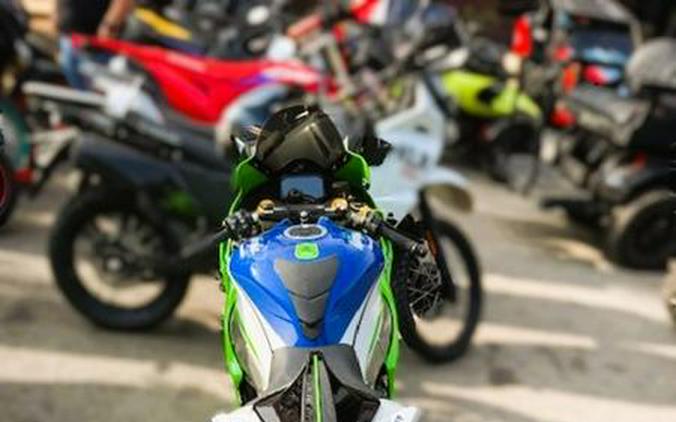 2024 Kawasaki Ninja® ZX™-10R