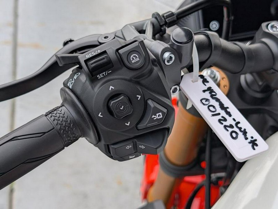 2026 Yamaha XSR900