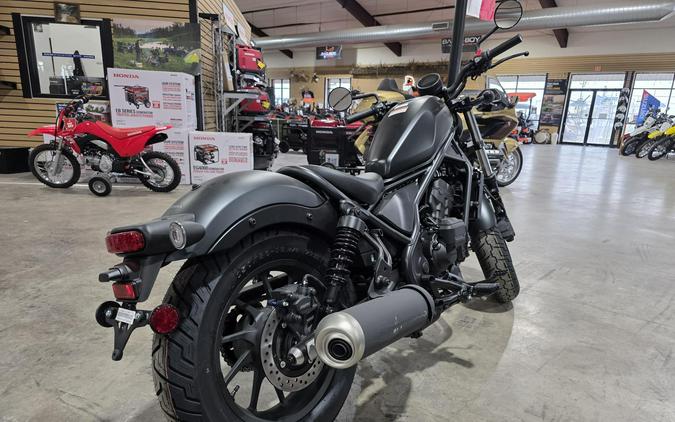 2026 Honda Rebel® 300 E-Clutch