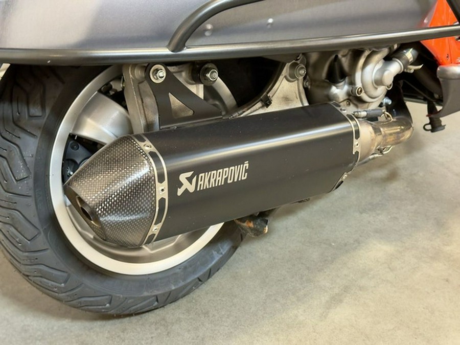 2021 Vespa GTS Super 300