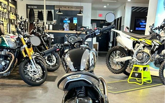 2023 Triumph Bonneville Bobber Chrome Edition
