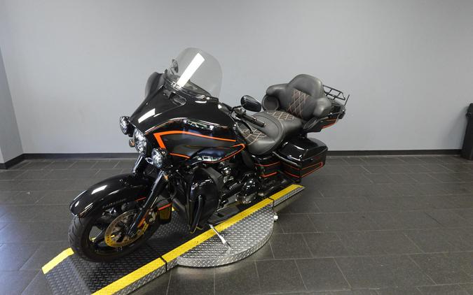 2022 Harley-Davidson Street Glide Special FLHXS