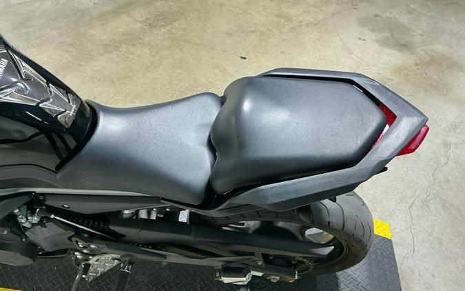 2011 Yamaha FZ6R
