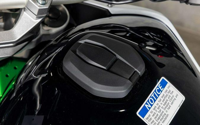 2026 Kawasaki KLE500 SE ABS