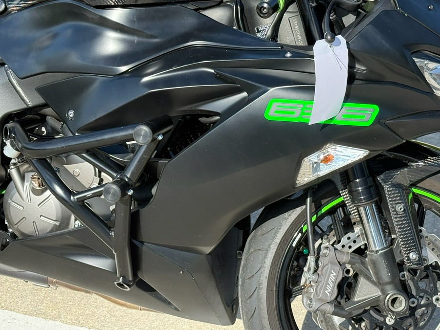2021 Kawasaki Ninja ZX-6R ABS KRT Edition