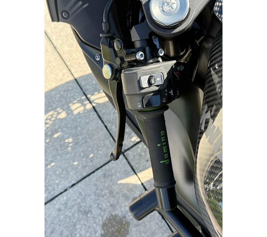 2021 Kawasaki Ninja ZX-6R ABS KRT Edition