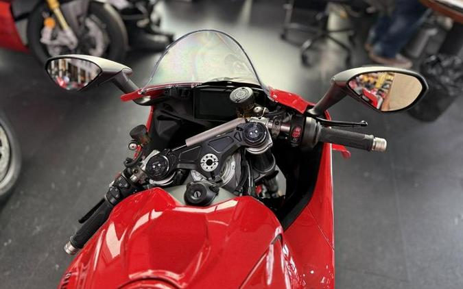 2025 Ducati Panigale V4 Ducati Red