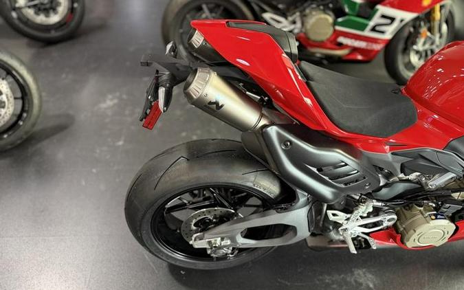 2025 Ducati Panigale V4 Ducati Red