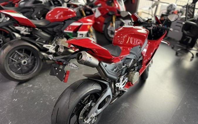 2025 Ducati Panigale V4 Ducati Red