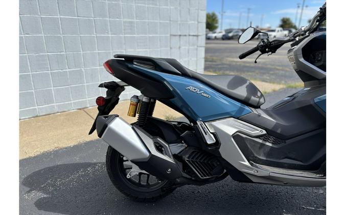 2025 ADV 160 - Honda