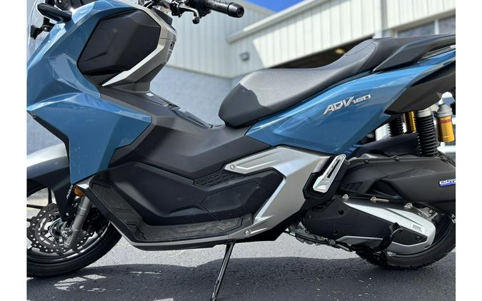 2025 ADV 160 - Honda