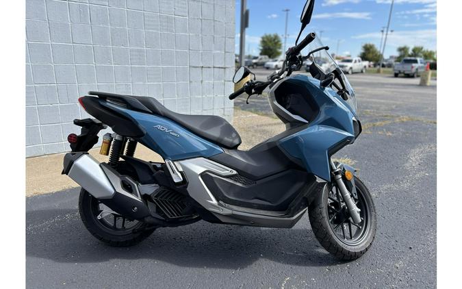 2025 ADV 160 - Honda