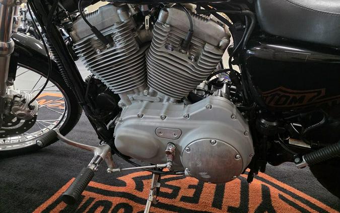 2008 Harley-Davidson Sportster XL883C - 883 Custom