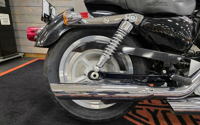 2008 Harley-Davidson Sportster XL883C - 883 Custom