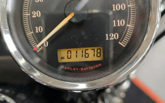 2008 Harley-Davidson Sportster XL883C - 883 Custom