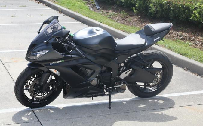 2015 Kawasaki Ninja® ZX™-6R