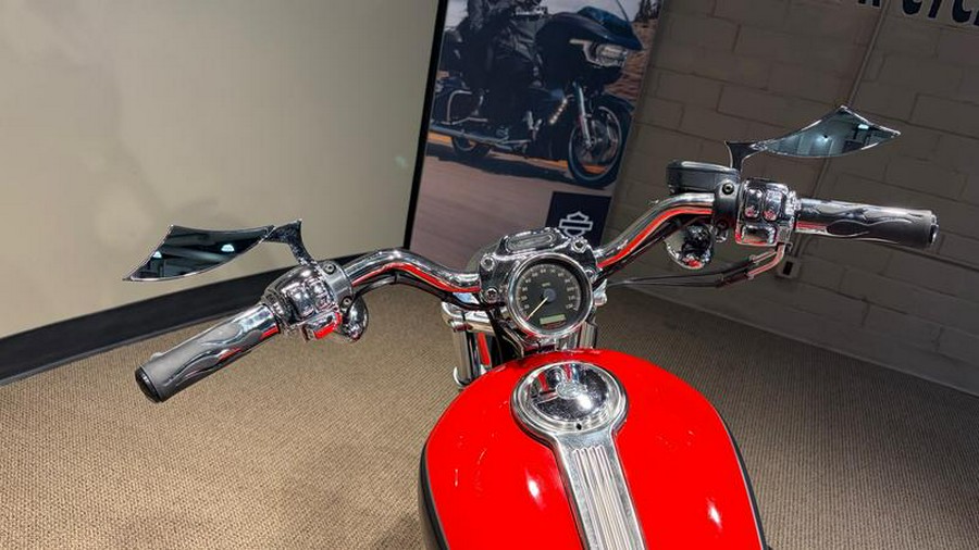 2006 Harley-Davidson® XL1200C - Sportster® 1200 Custom