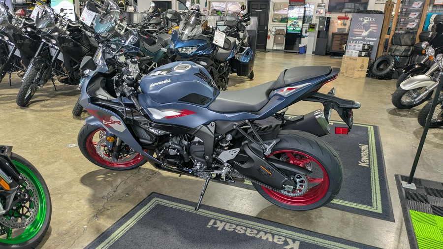 2027 Kawasaki NINJA® ZX™-6R ABS