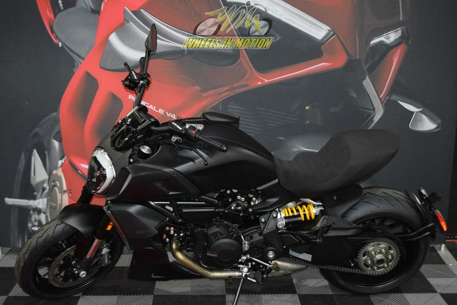 2021 Ducati Diavel 1260 Dark Stealth