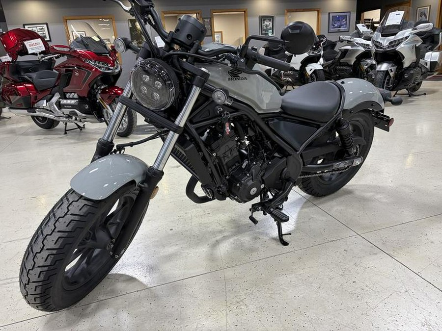 2026 Honda® Rebel 300 E-Clutch